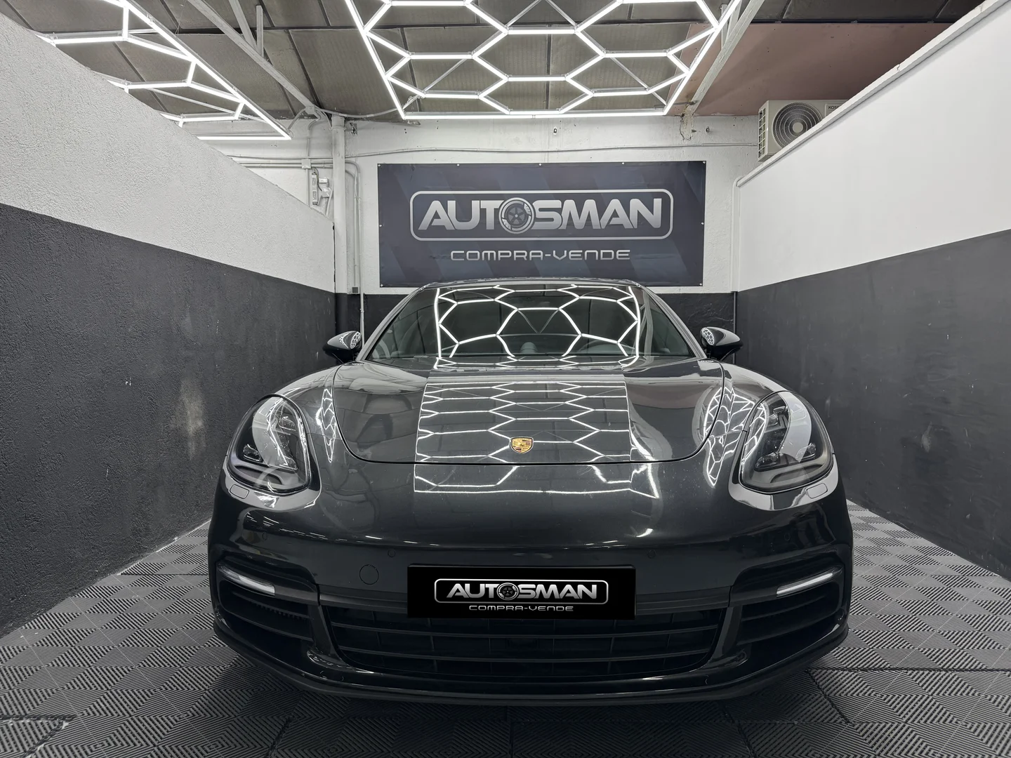 PORSCHE Panamera 4 EHybrid Sport Turismo 2020 Híbrido Negro - Interior